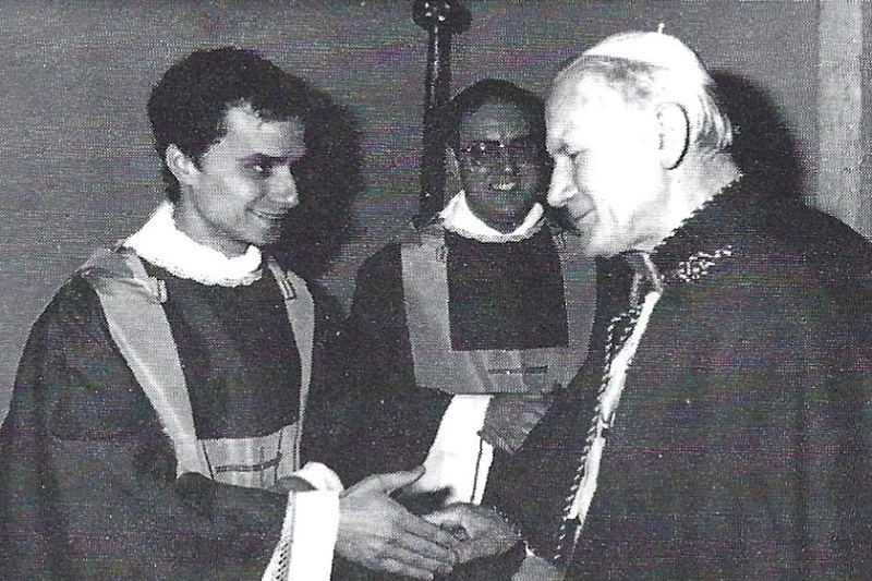 Susret Roberta Prevosta i pape Ivana Pavla II 1986. godine (Foto: chicago.suntimes)
