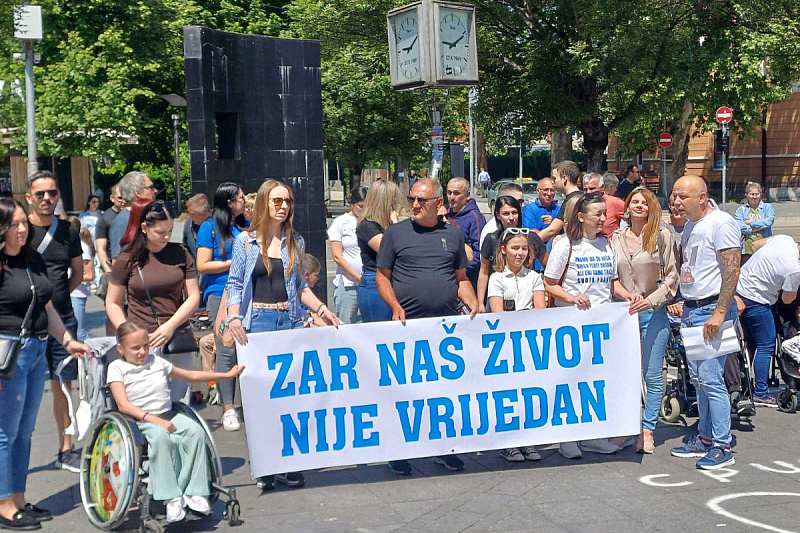 Protest u Banjoj Luci (Foto: BHRT)