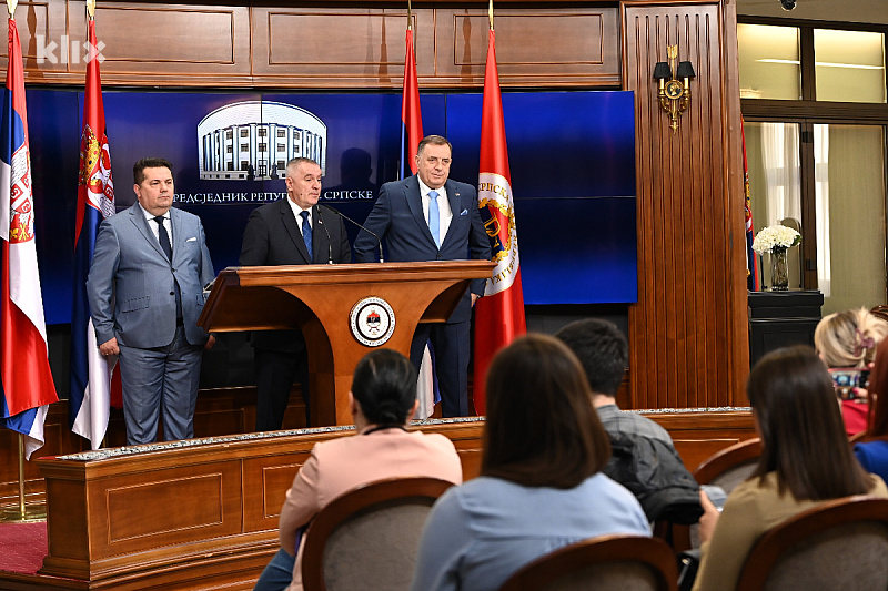 Nenad Stevandić, Radovan Višković i Milorad Dodik (Foto: E. M./Klix.ba)