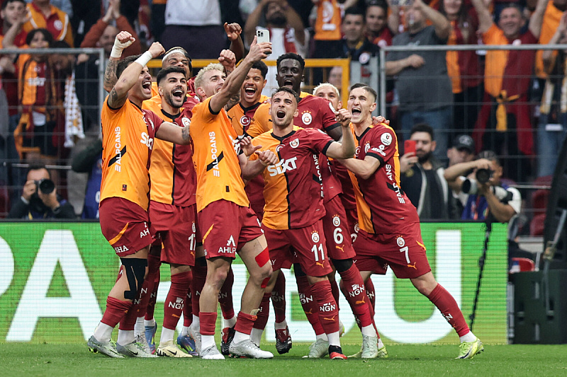 Slavlje igrača Galatasaraya (Foto: EPA-EFE)