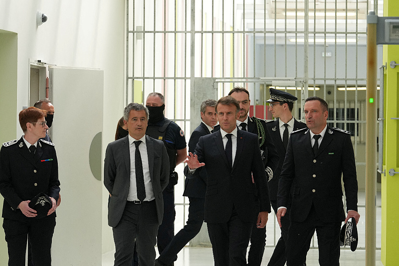 Francuski ministar pravde Gérald Darmanin i francuski predsjednik Emmanuel Macron (Foto: Reuters)