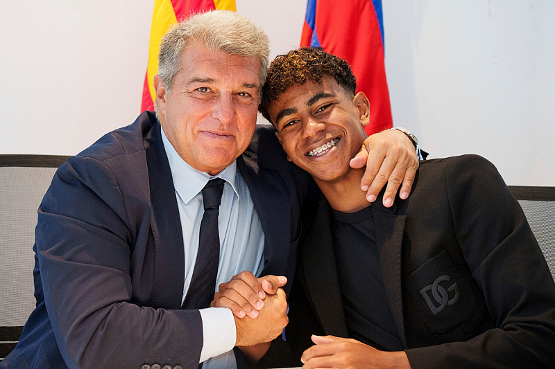 Joan Laporta i Lamine Yamal (Foto: FC Barcelona)