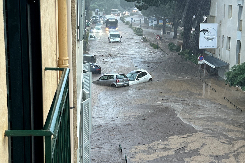 Jako nevrijeme na jugoistoku Francuske (Foto: Reuters)