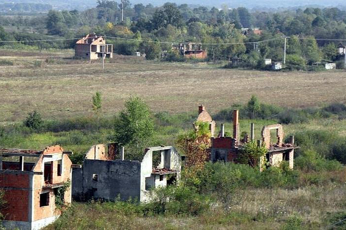 Samo u selu Briševo koje je potpuno sravnjeno napadom vojske VRS ubijeno je 67 civila (Foto: Arhiv)