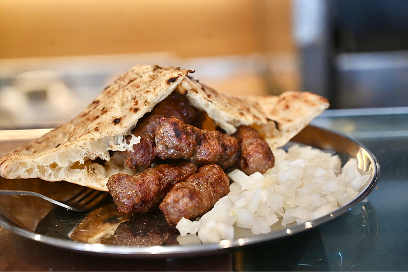 Sarajevski ćevapi (Foto: T. S./Klix.ba)
