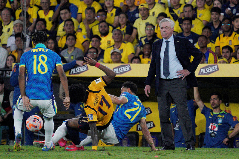 Carlo Ancelotti je debitovao na klupi Brazila remijerm (Foto: Reuters)
