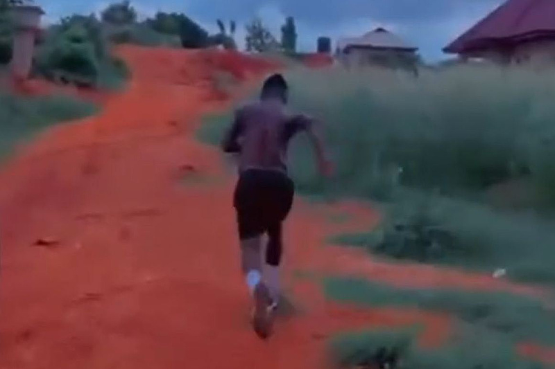 Kyeremeh trenira u Gani (Foto: Screenshot)