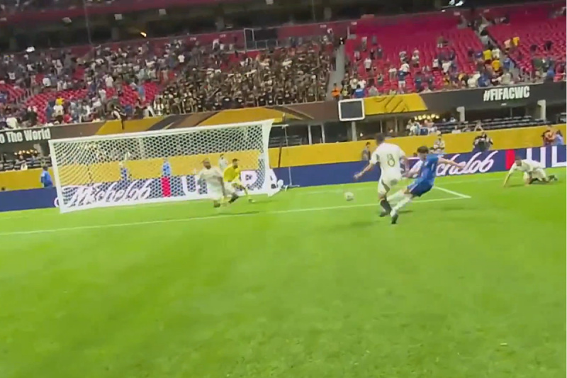 Trenutak kada je Neto postigao gol (Foto: Screenshot)
