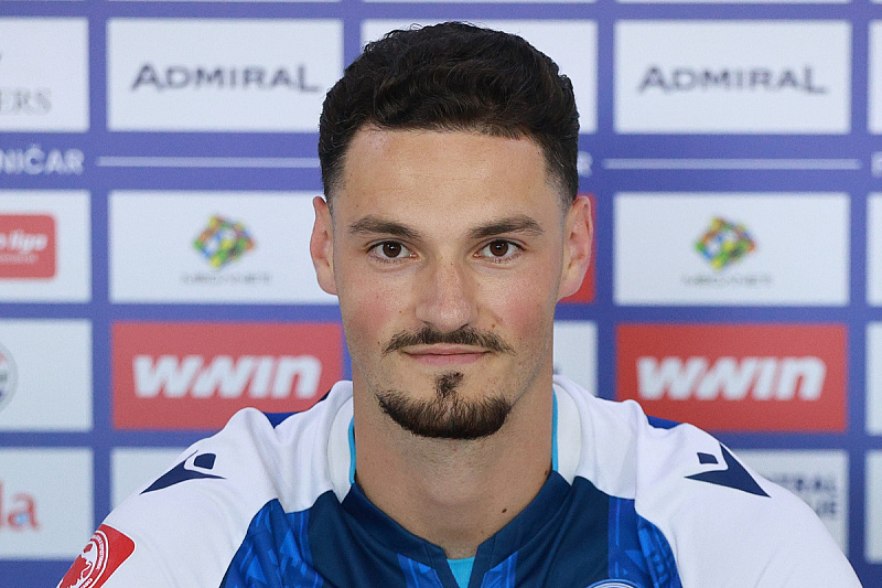 Edin Osmanović potpisao je dvogodišnji ugovor (Foto: FK Željezničar)