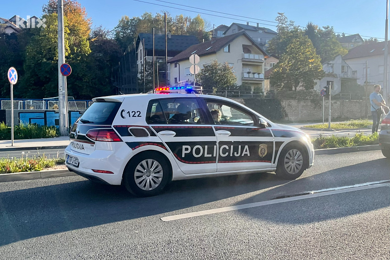 Policijsko vozilo (Foto: D. S./Klix.ba)