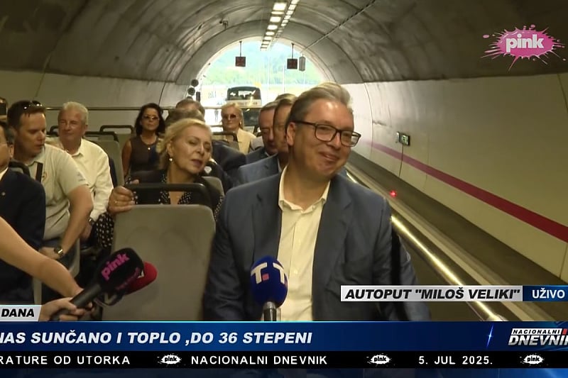 Aleksandar Vučić na otvorenju dionice autoputa (Screenshot: Pink)