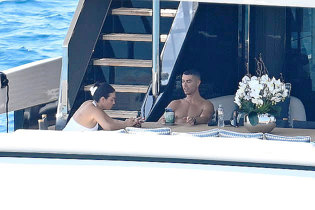 Ronaldo viđen na odmoru na jahti (Foto: GTres/SplashNews.com)