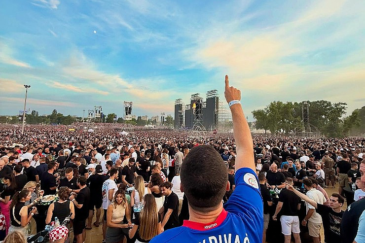 Ivić u dresu Pokrivača (Foto: Instagram)