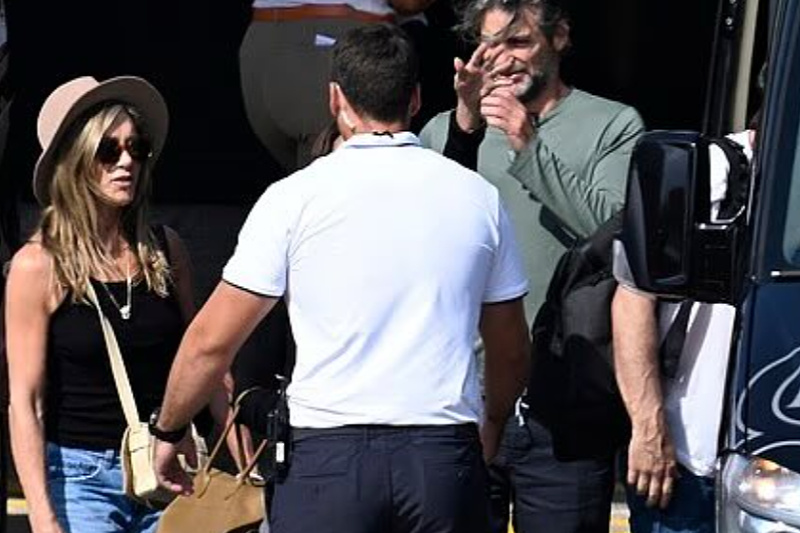 Jennifer Aniston i Jim Curtis (Foto: X)