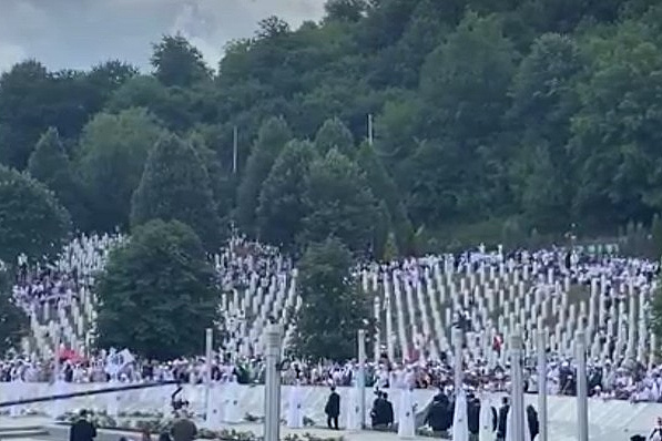 Izvedena prvi put 20. septembra 2003. godine