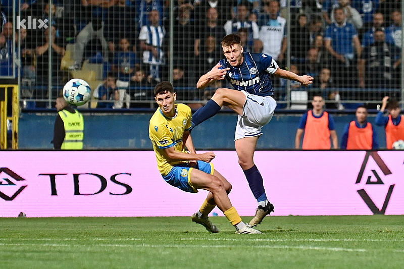 Prvi duel na Grbavici je završen rezultatom 1:1 (Foto: T. S./Klix.ba)