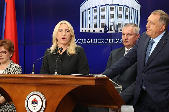 Željka Cvijanović na konferenciji (Foto: RTRS)