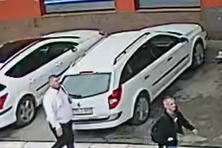 Detalj pljačke koji su zabilježile kamere (Foto: MUP RS)