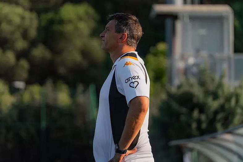 Jakirović ne može kupovati igrače, već tražiti slobodne (Foto: Hull City FC)