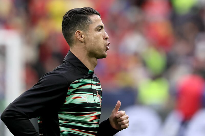 Ronaldo je uvijek u centru pažnje (Foto: EPA-EFE)