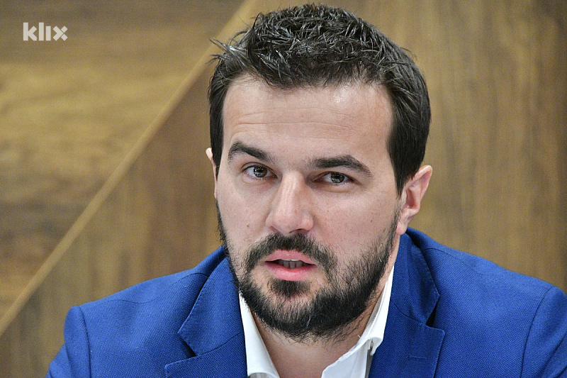 Muzur Muzur: Čast bi mi bila biti premijer Kantona Sarajevo; migrantski kamp ...
