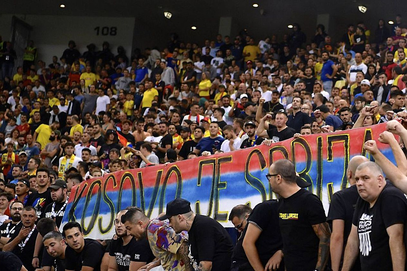 Parola koju su podigli na utakmici protiv Kosova (Foto: Twitter)