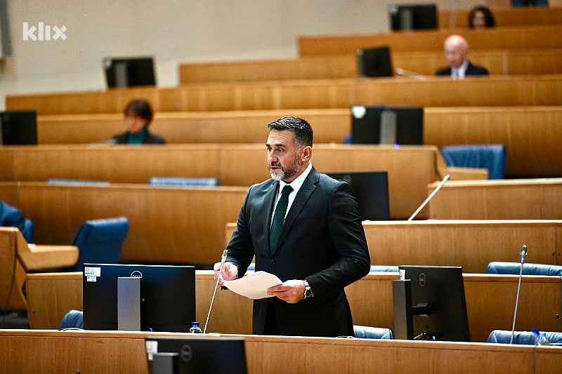 Edin Ramić Ramić izdvojio Adila Osmanovića kao krivca za slabljenje SDA u RS-u i ...