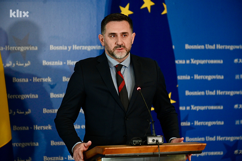 Edin Ramić Ramić poručio da Bećirović želi novi mandat na osnovu pozicije, a ne ...