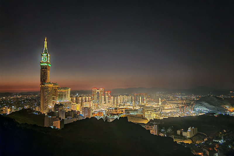 Saudi Arabia plans to build an airport and metro in Mecca.