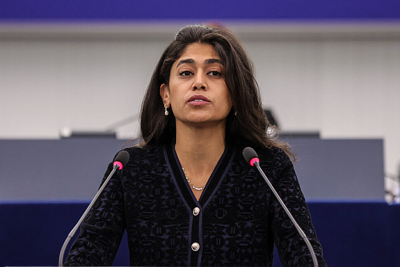 Scandal in Paris: European MP detained for glorifying terrorism, police found drugs in her bag