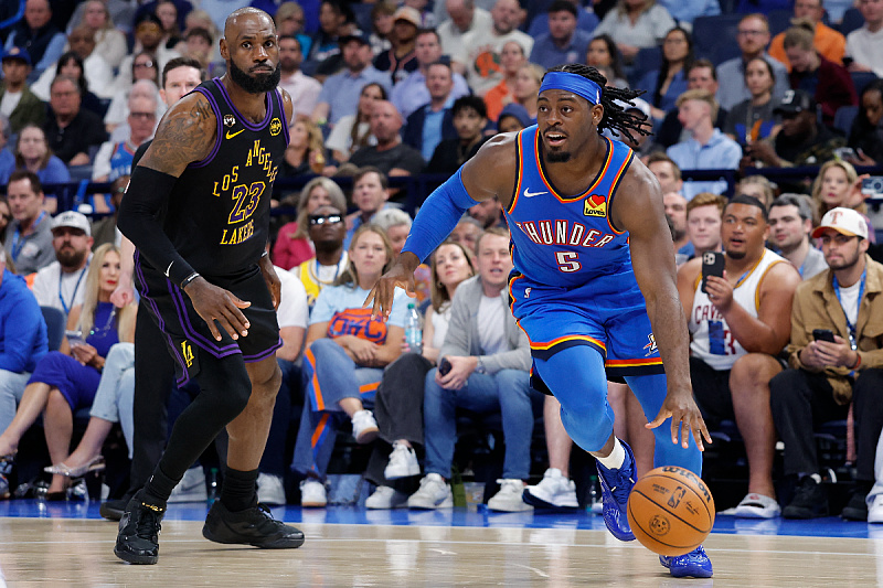 Oklahoma crushed the Lakers by 43 points, Dončić injured.