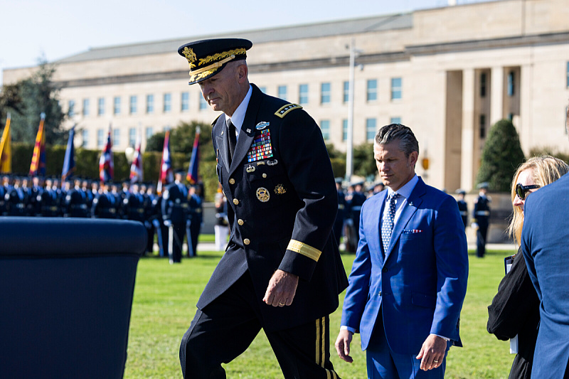 Major purge in the U.S. military: Hegseth dismisses the Chief of Staff and two other generals