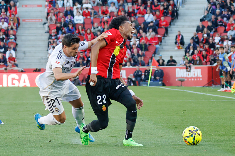 Real Madrid experienced a true disaster and left the path open for Barcelona towards the title.