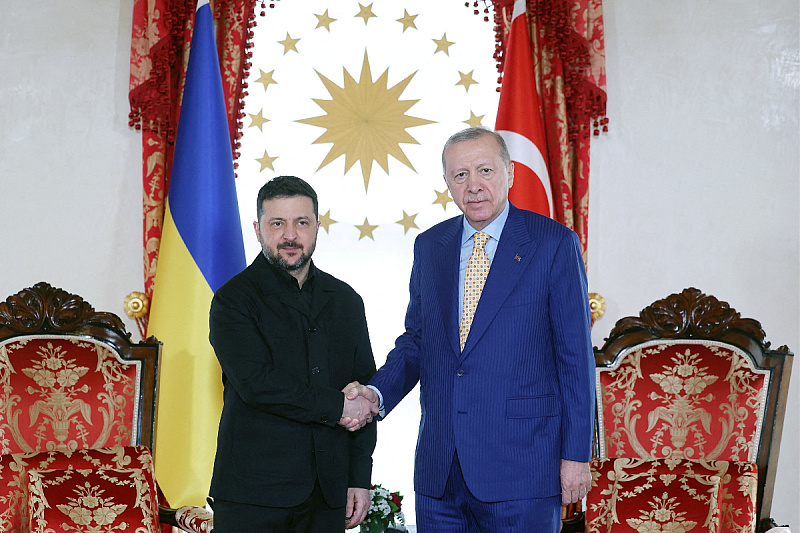 Zelensky announces enhanced security cooperation with Turkey after meeting with Erdogan