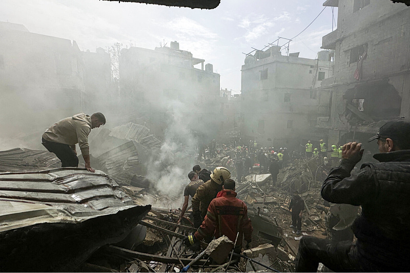 Israel carried out intense strikes on Lebanon, targeting a hospital as well: 11 people were killed, including a child.