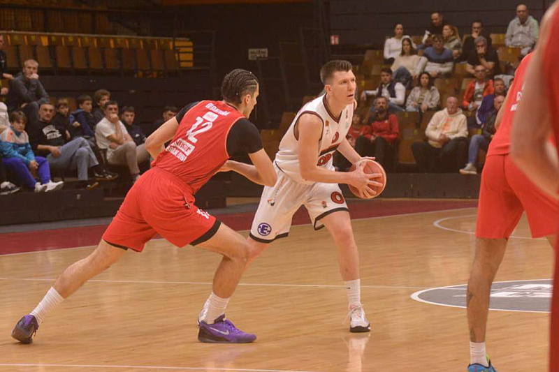 Borac basketball players celebrated in Mejdan after overtime.