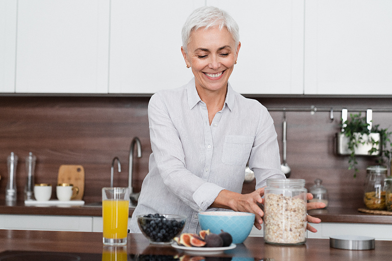 You should never consume these types of foods together.