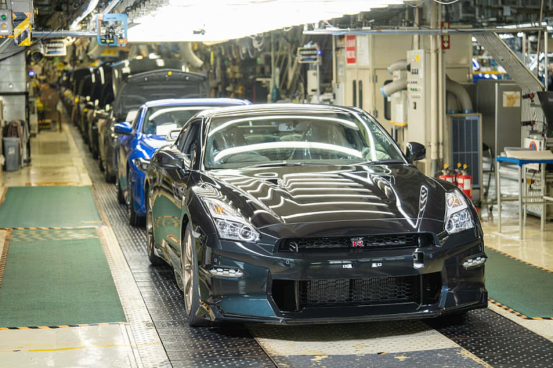 The new edition of the Nissan GT-R should be ready before the end of the decade.