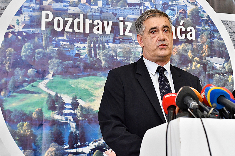 Šuhret Fazlić, former mayor of Bihać, announced his candidacy for the Presidency of Bosnia and Herzegovina.