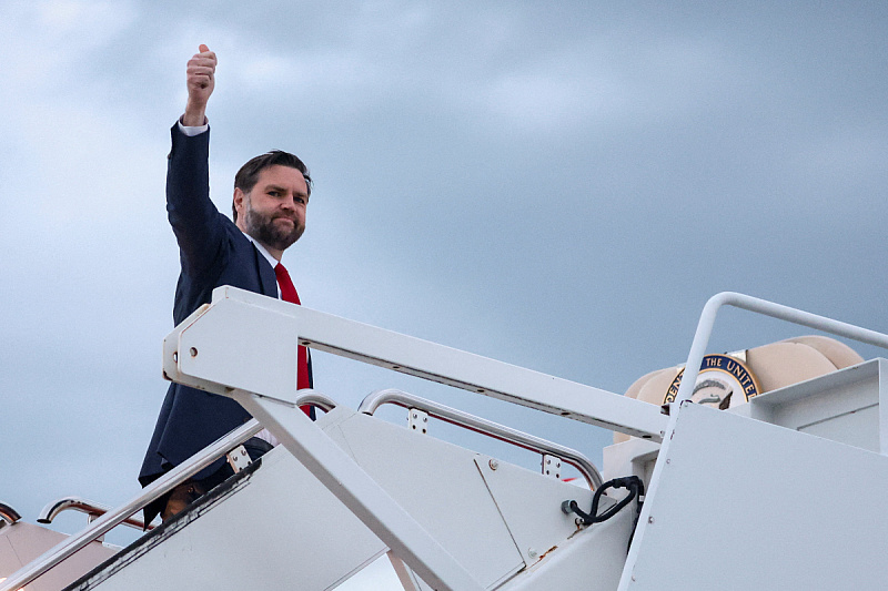 JD Vance arrives in Budapest: He will support Viktor Orban ahead of very difficult elections