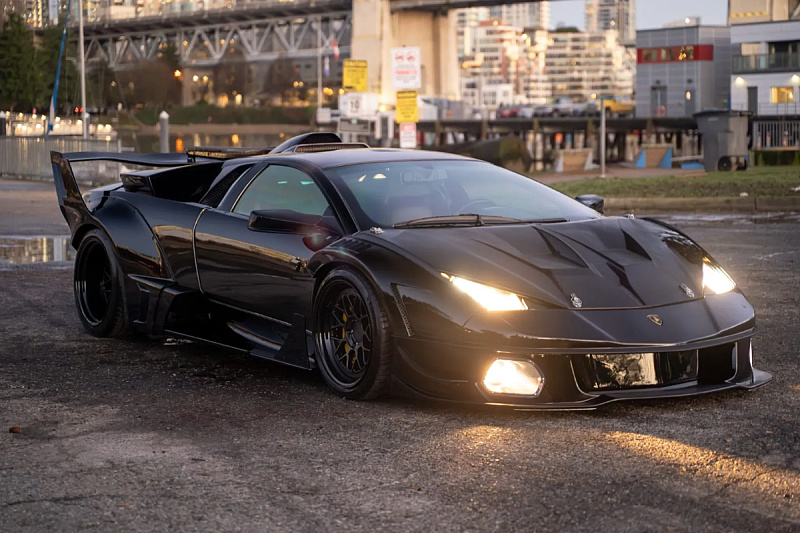 Liberty Walk Batmobile sold for $344,000