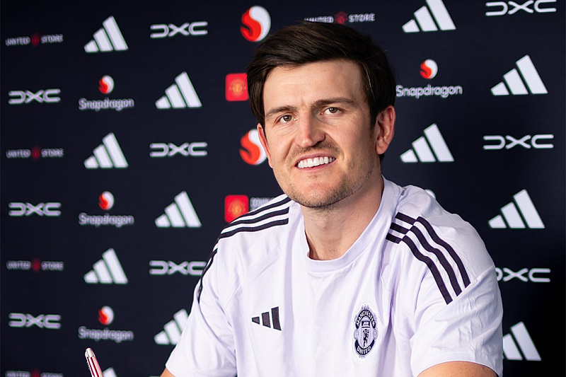 Harry Maguire signs new contract with Manchester United