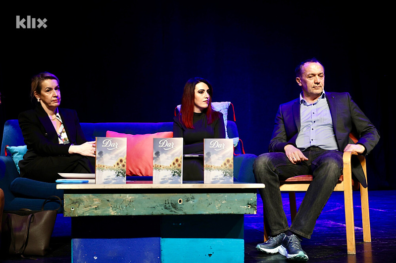 The book "Gift" by Ines Kavalec presented in Sarajevo: Dedicated to her son Denis who passed away in 2022.