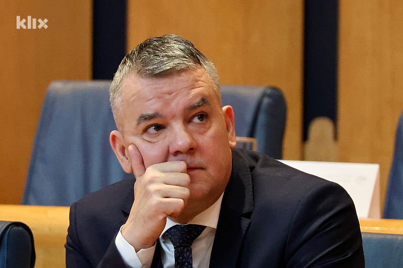 Davor Bunoza hopes that Brussels will turn a blind eye to the Constitutional Court of Bosnia and Herzegovina's decision on the chief negotiator with the EU.