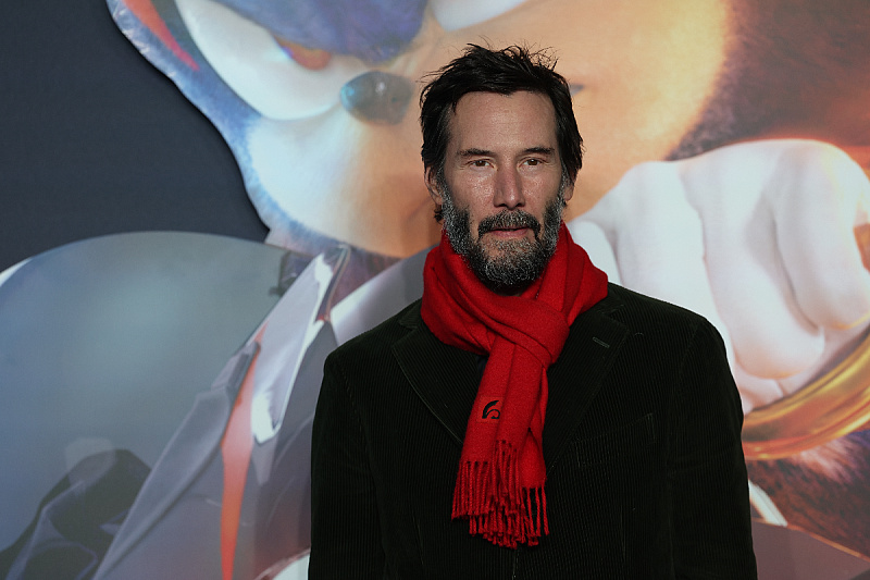 Keanu Reeves shares surprising advice for aspiring actors: "Try not to be damn jerks"