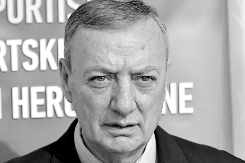 Izet Jelić, a prominent official and former president of the FK Željezničar Assembly, has passed away.