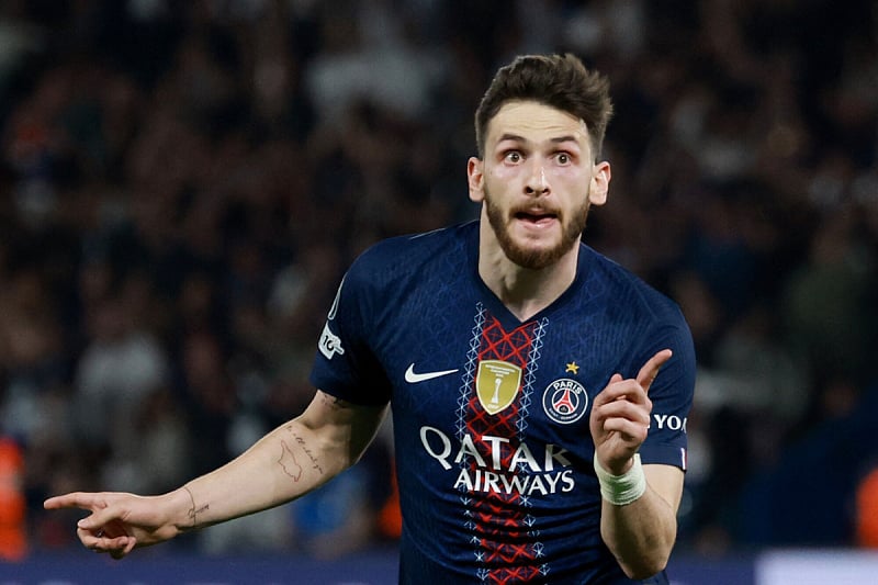 Perfect football from PSG in the Champions League, Liverpool avoids disaster at the Parc des Princes.