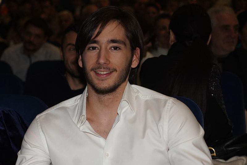 Sin Harisa Džinovića započeo vlastiti biznis: Želi izaći iz sjene poznatog oca