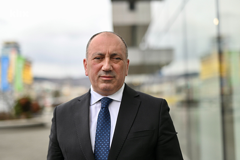 Crnadak attacked journalist Komšić because of Vukanović: "As if it's '92, he offended all of us in RS"