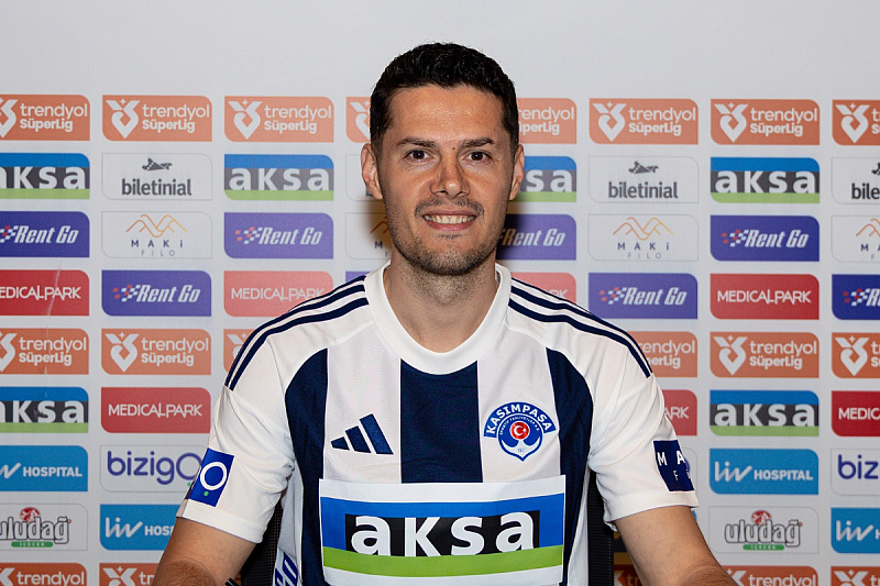 Great gesture from Kasimpasa: Extended contract for injured Bosnia and Herzegovina national team player Haris Hajradinovic.